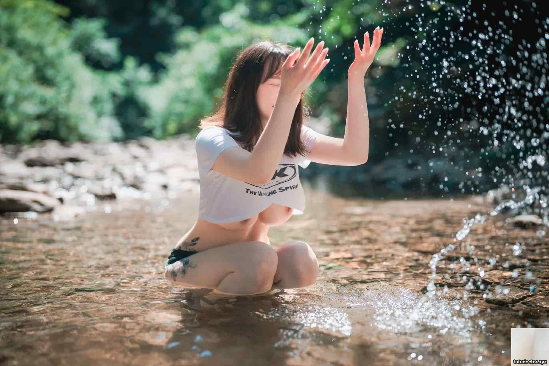 Korean Beauty (DJAWA) YeEun – A Girl in Nature (81 · photo 38 of 81