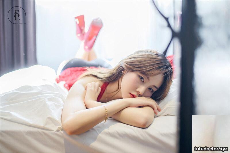 Yuna (유나) – NO.012 (SAINT Photolife) Vol · photo 13 of 66