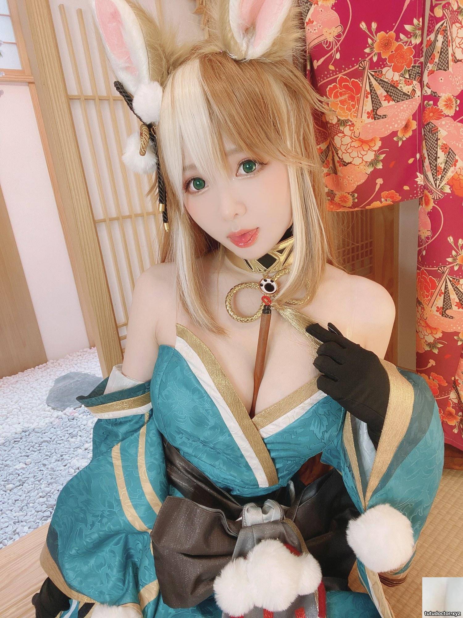 Ms Hina · photo 5 of 19