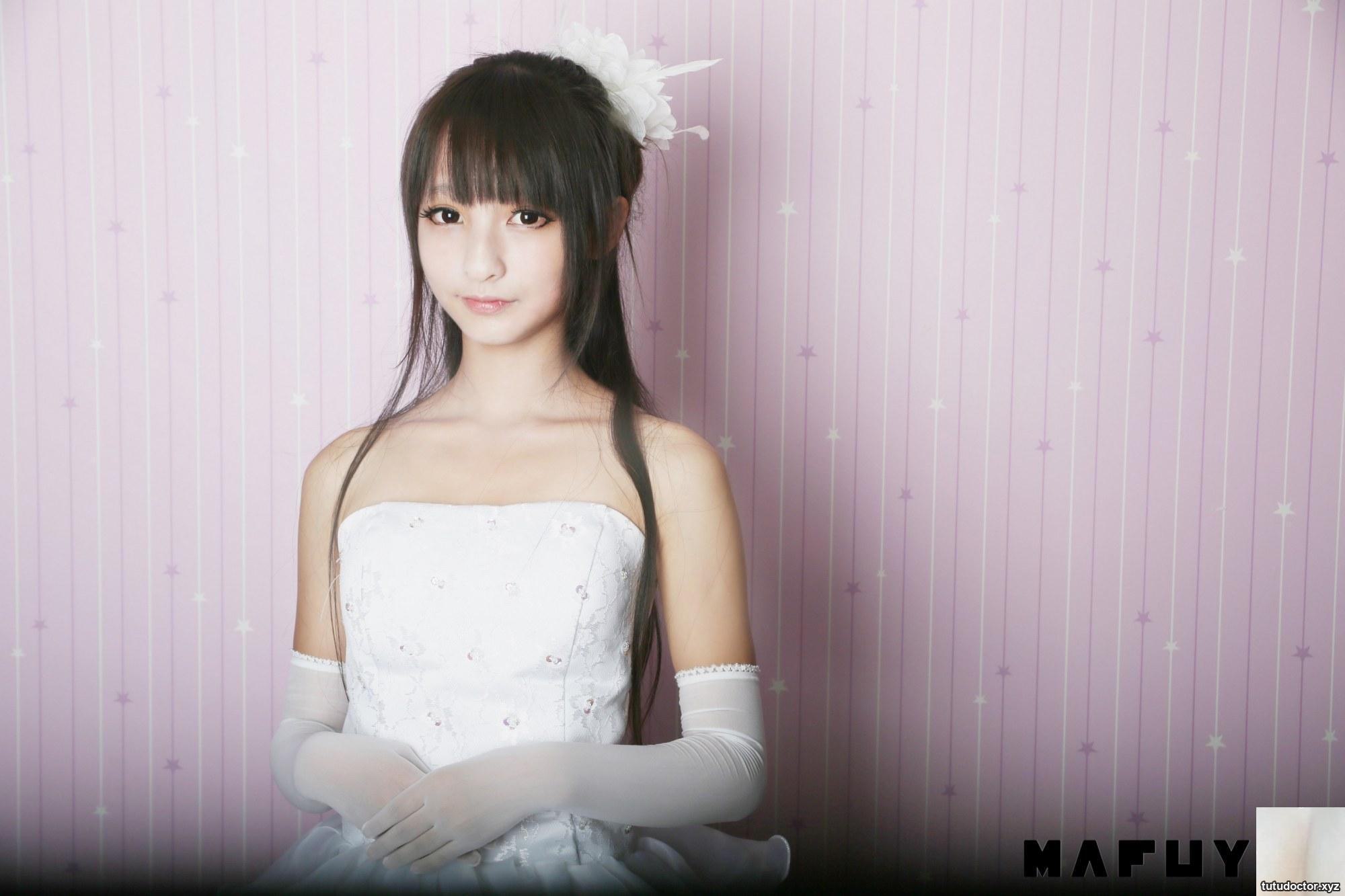 Kagakusaka Mafuyu’s “White Wedding Dress” girlish temperament in white garters explodes (71P)