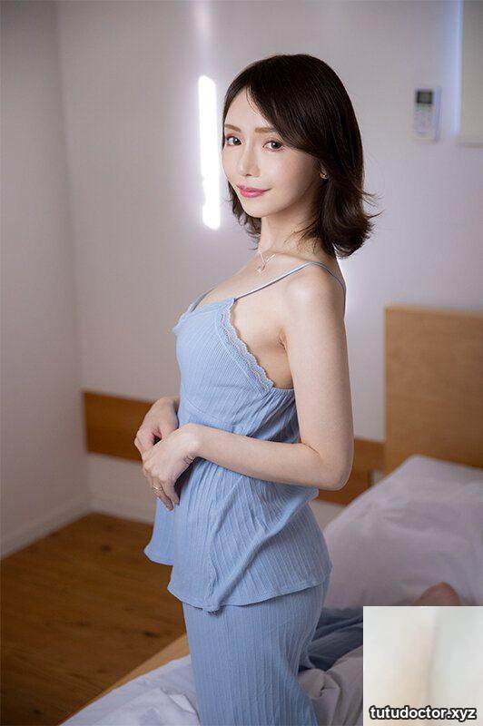 Karina Hirose, Akari Ogawa: Mai Wife ~Celebrity Club 164 (20P)