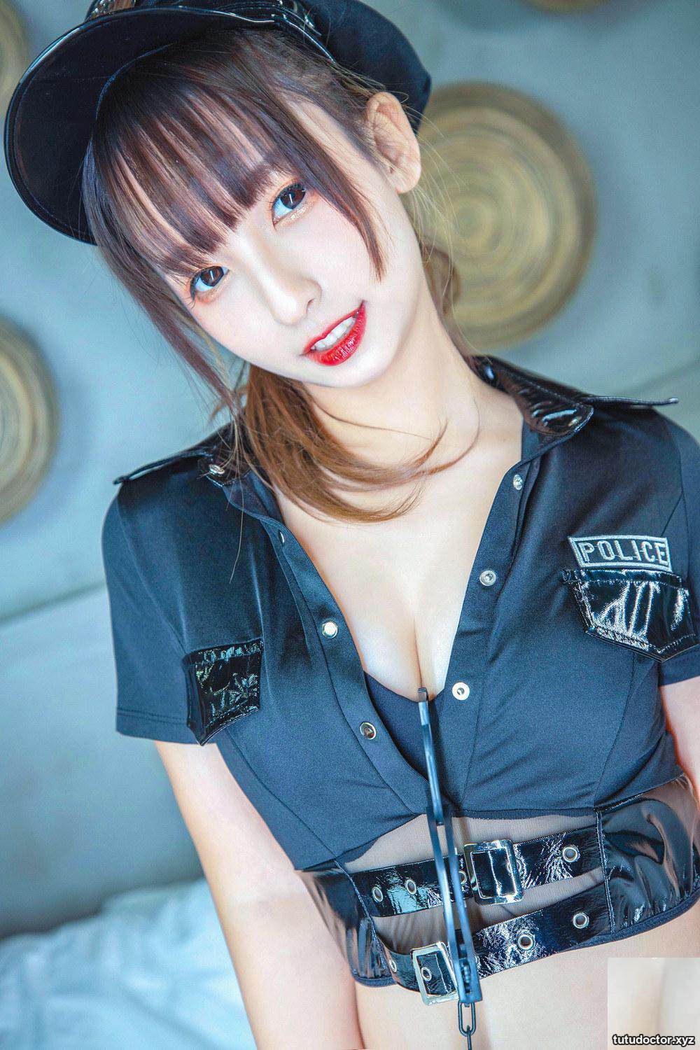 Kamikazaka Mafuyus Sexy Police Officer 2 fishnet stockings and · photo 56 of 76