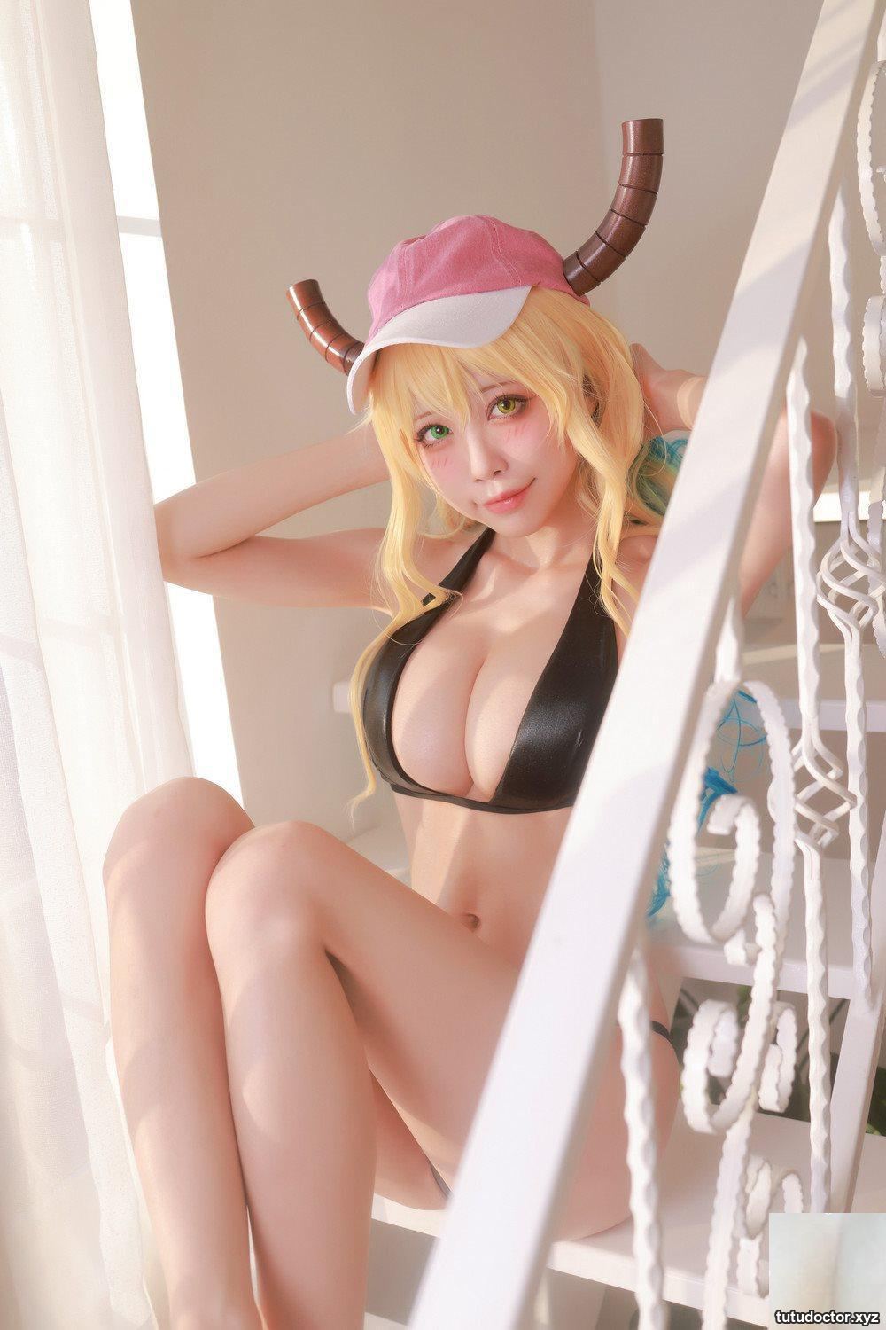 Shuimiao Aqua Kobayashis Dragon Maid-Lucoa black bikini teases · photo 8 of 45