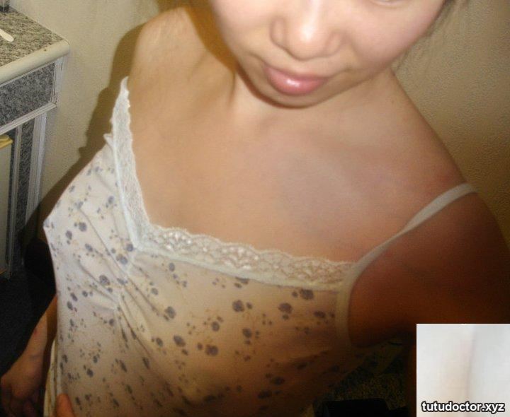 Wifes hot and attractive figure · photo 3 of 10