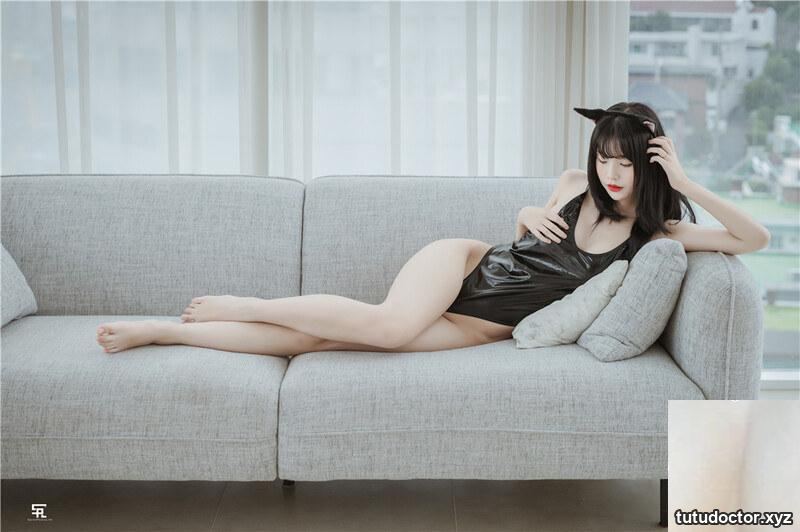Yuna (윤아) – NO.03 (SAINT Photolife) Grow · photo 31 of 49