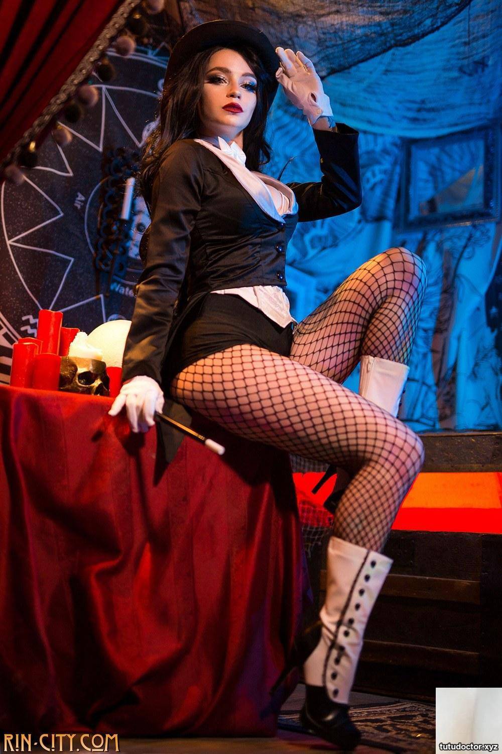 Zatanna Zatara · photo 19 of 61