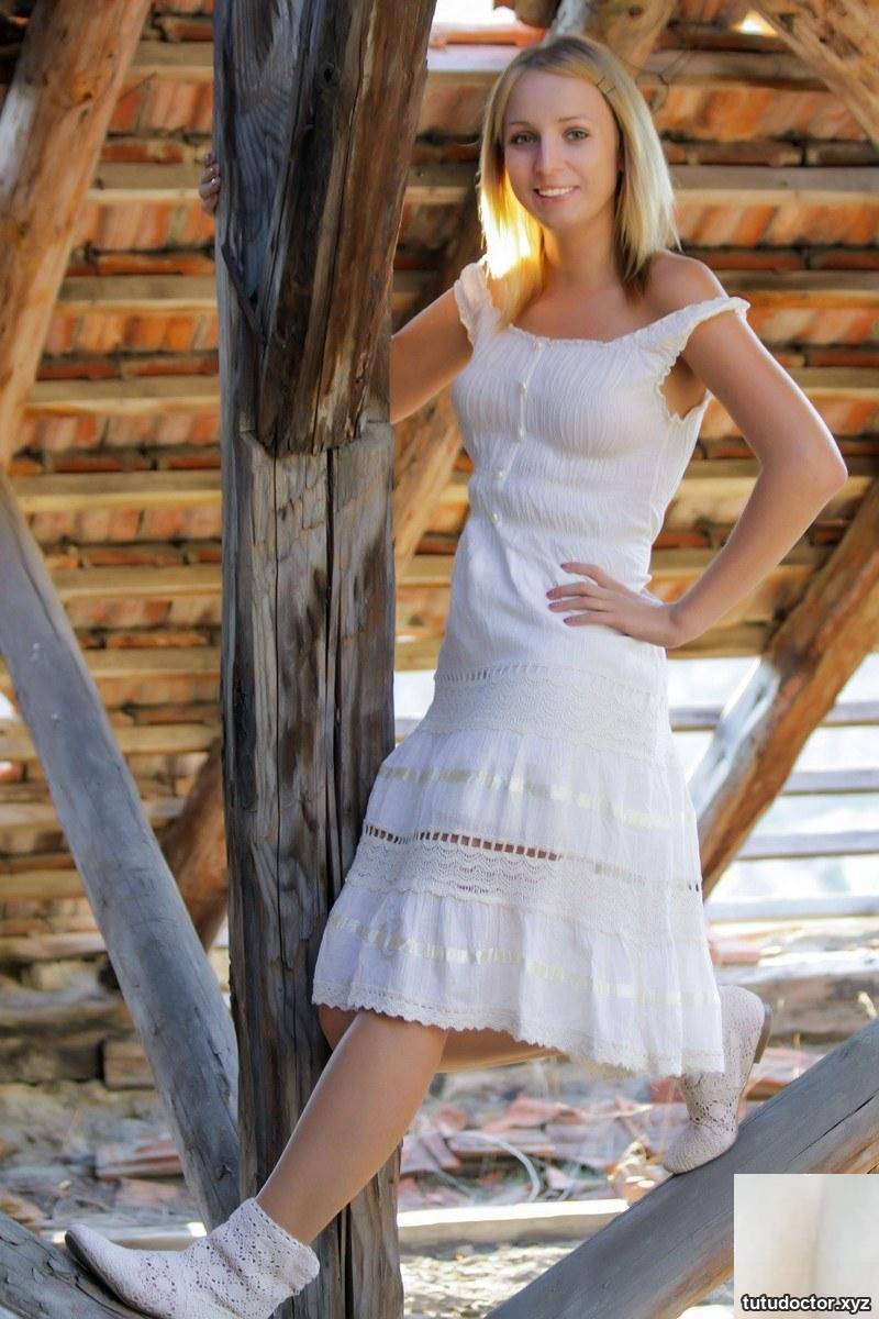 3Ilona D – White Dress (83P)