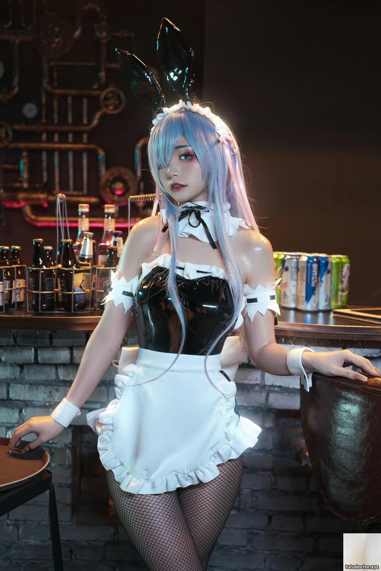Explosive Girl Meow Xiaoji – Night Life from Scratch · photo 3 of 52