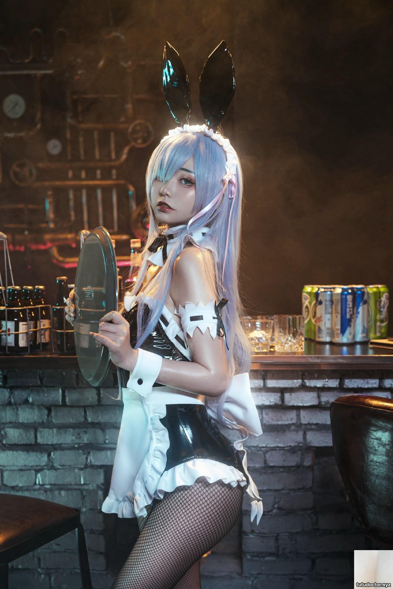 Explosive Girl Meow Xiaoji – Night Life from Scratch · photo 4 of 52