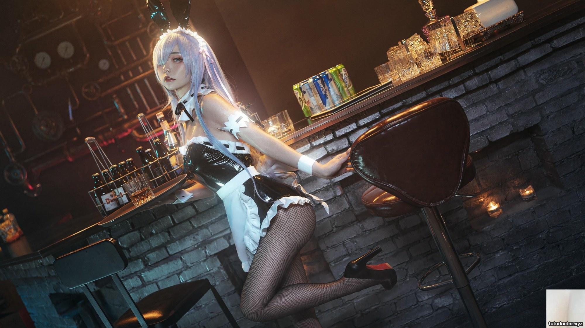 Explosive Girl Meow Xiaoji – Night Life from Scratch · photo 5 of 52
