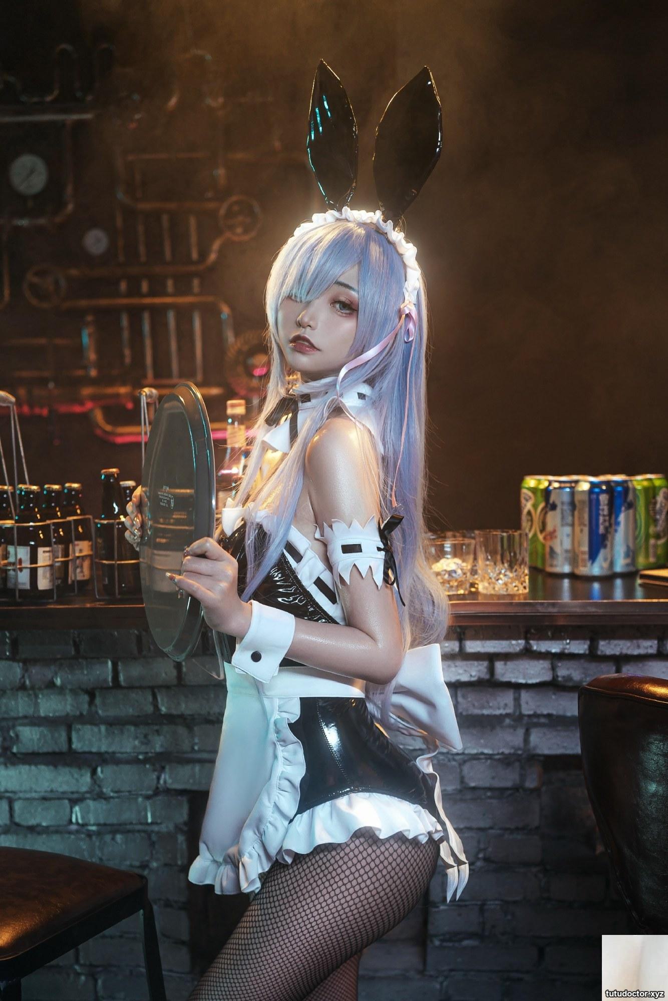 Explosive Girl Meow Xiaoji – Night Life from Scratch · photo 7 of 52