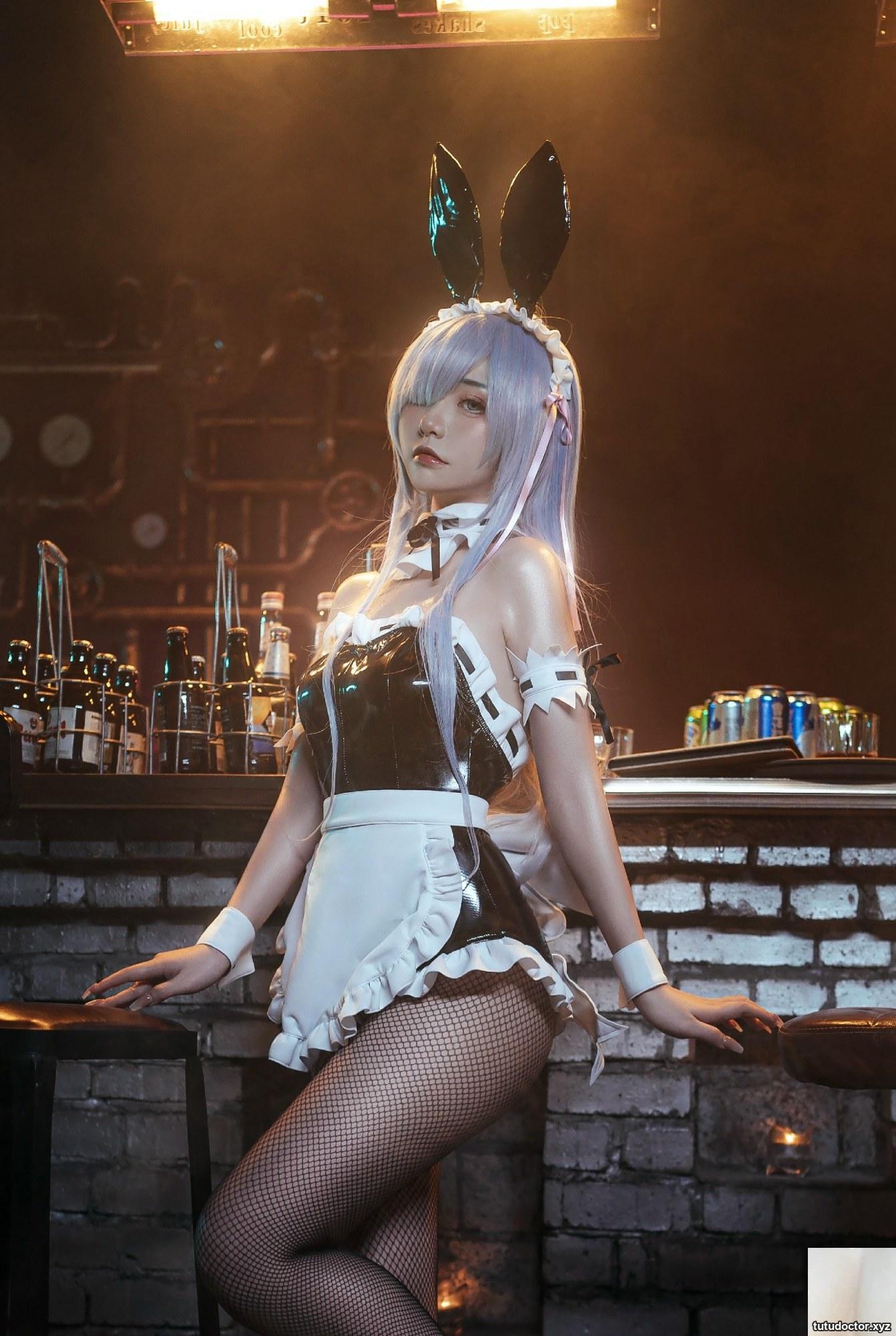 Explosive Girl Meow Xiaoji – Night Life from Scratch · photo 8 of 52