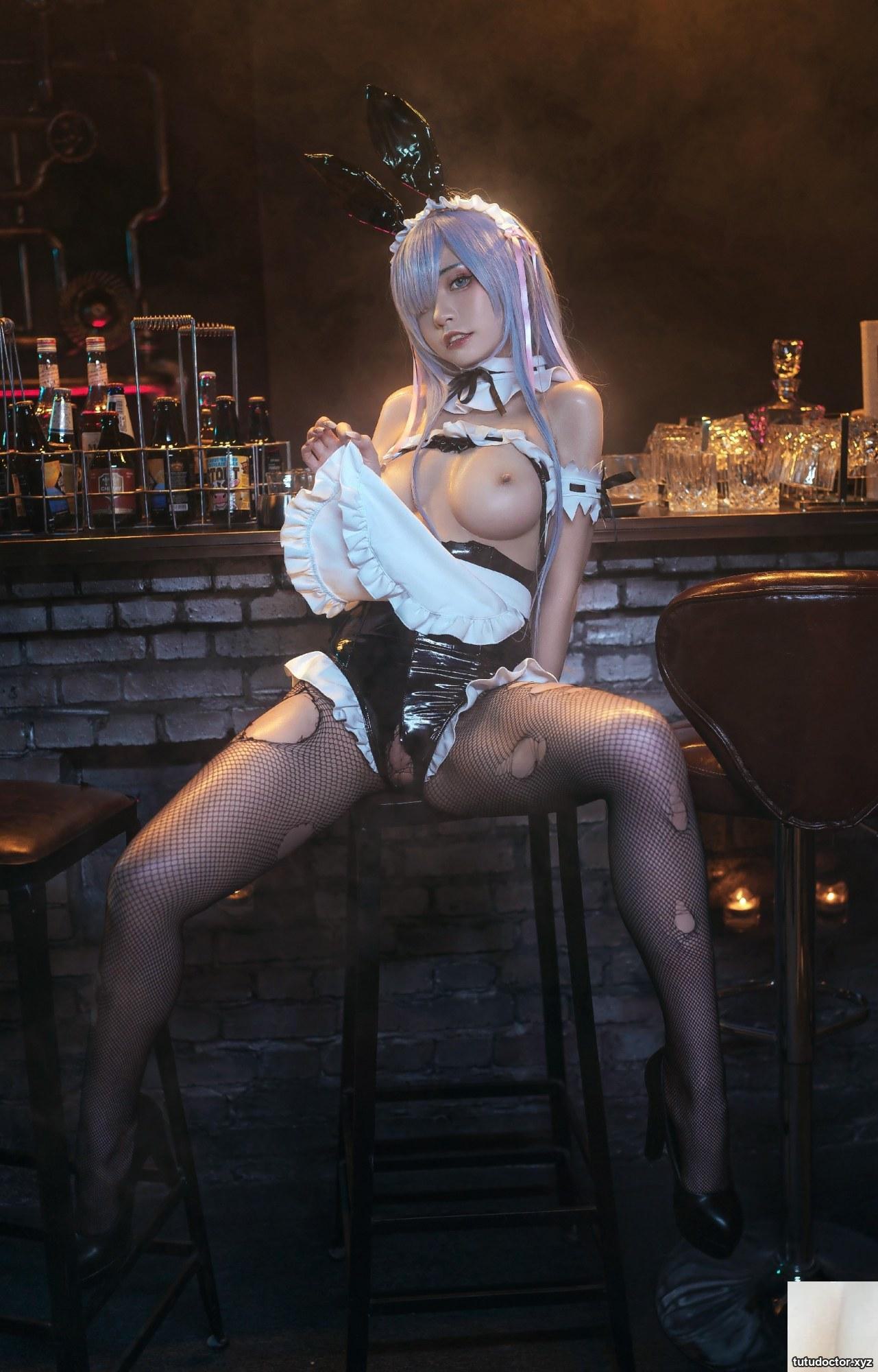 Explosive Girl Meow Xiaoji – Night Life from Scratch · photo 10 of 52