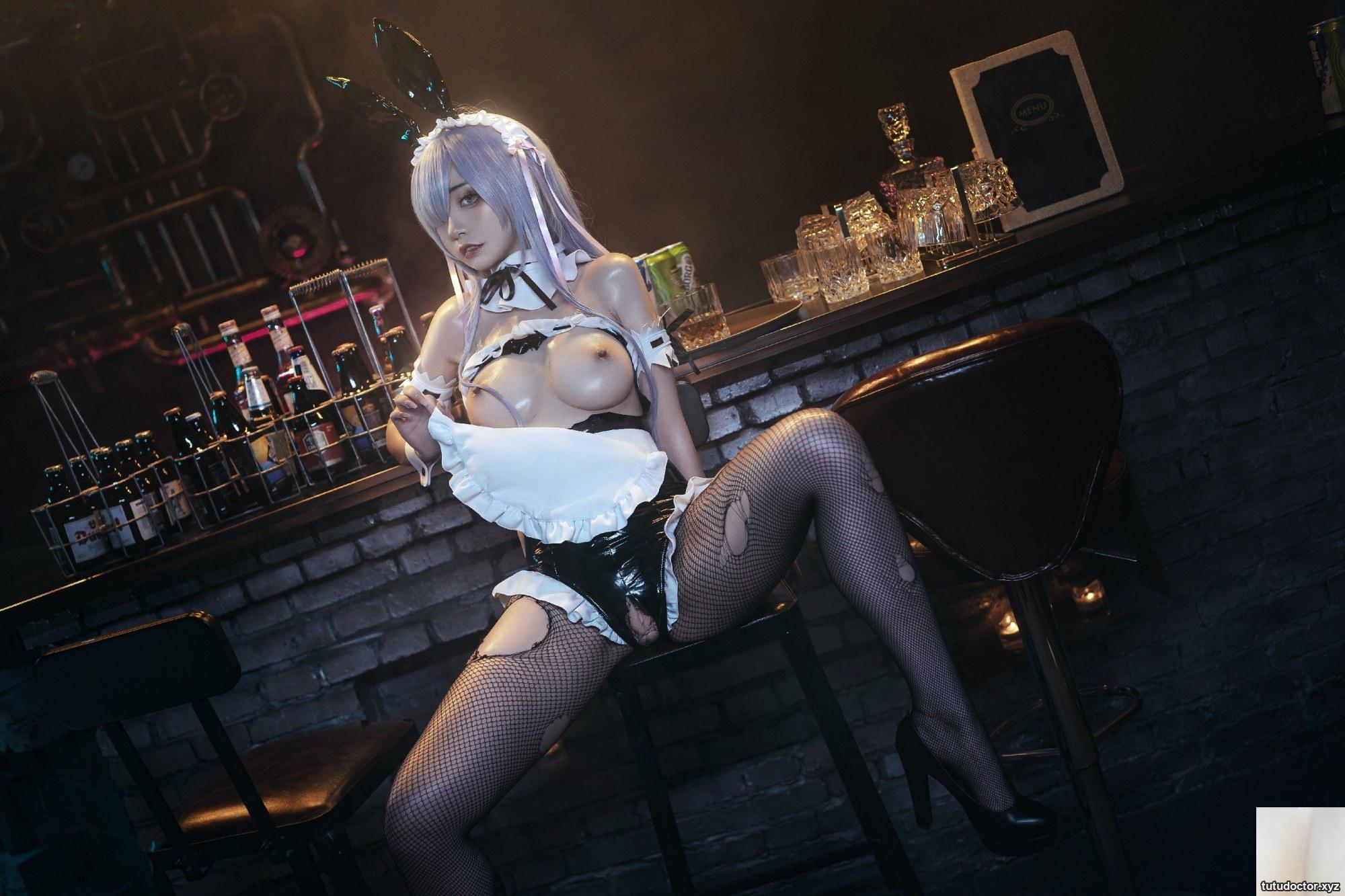 Explosive Girl Meow Xiaoji – Night Life from Scratch · photo 11 of 52