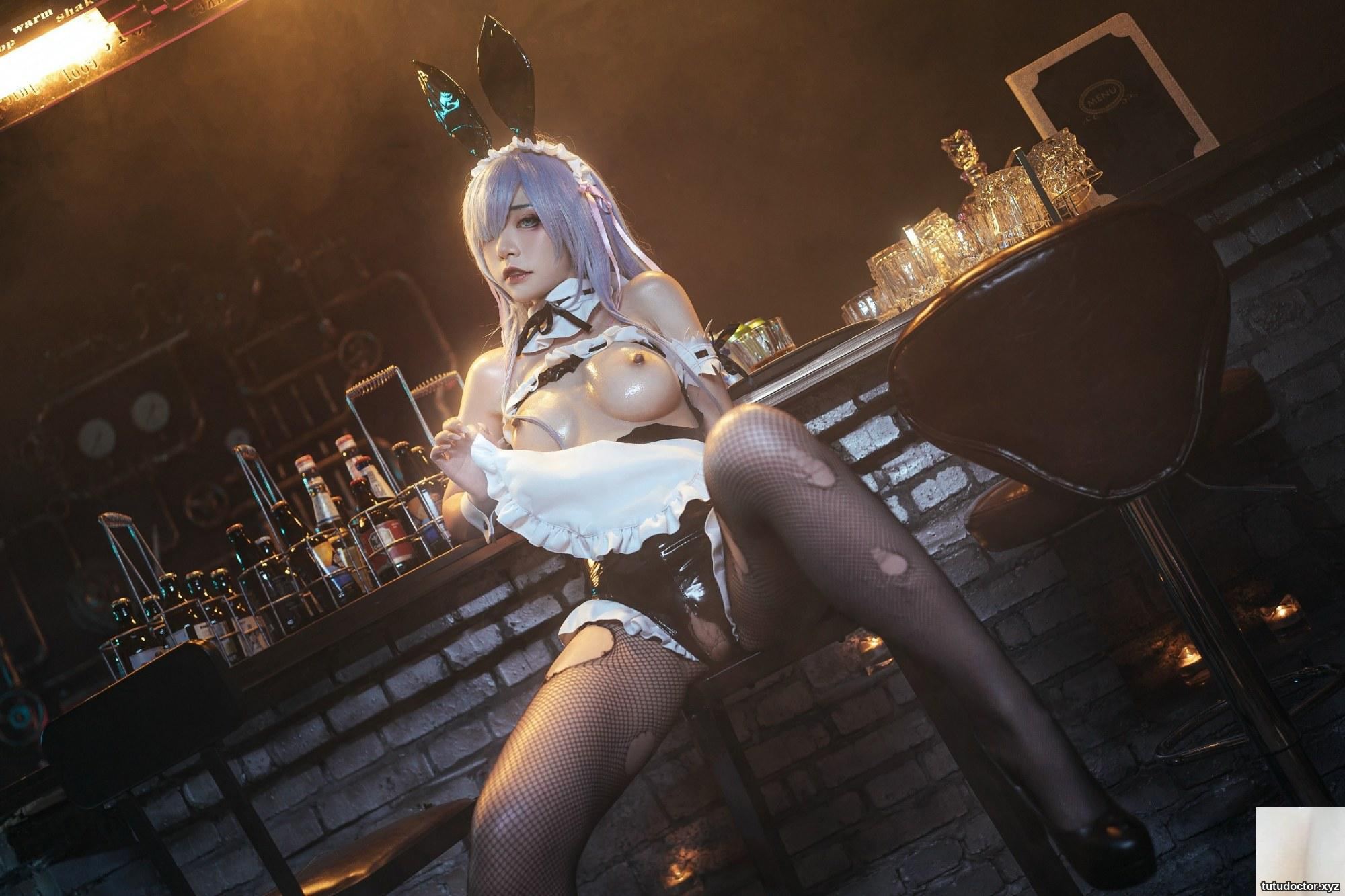 Explosive Girl Meow Xiaoji – Night Life from Scratch · photo 12 of 52