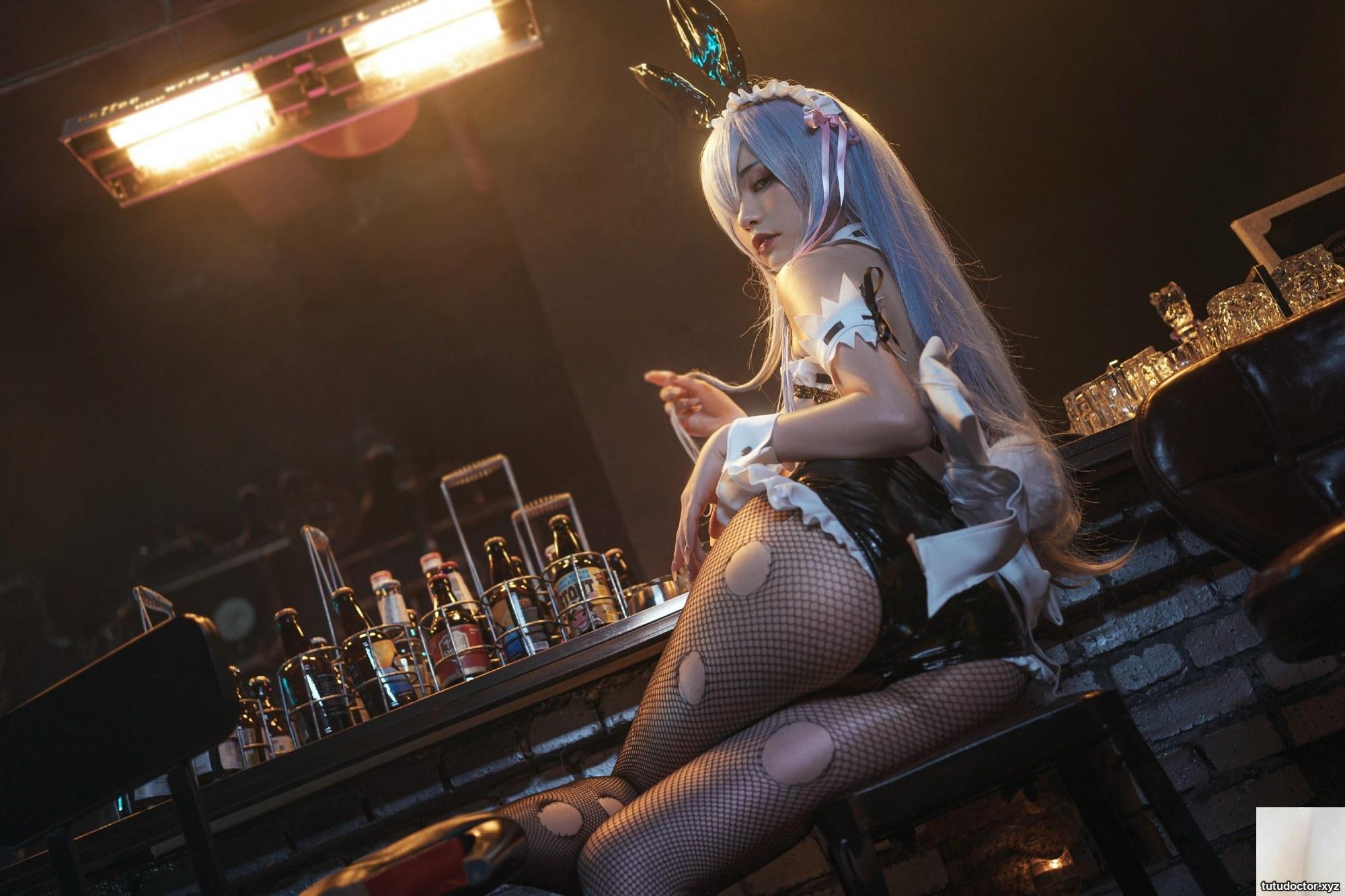 Explosive Girl Meow Xiaoji – Night Life from Scratch · photo 18 of 52