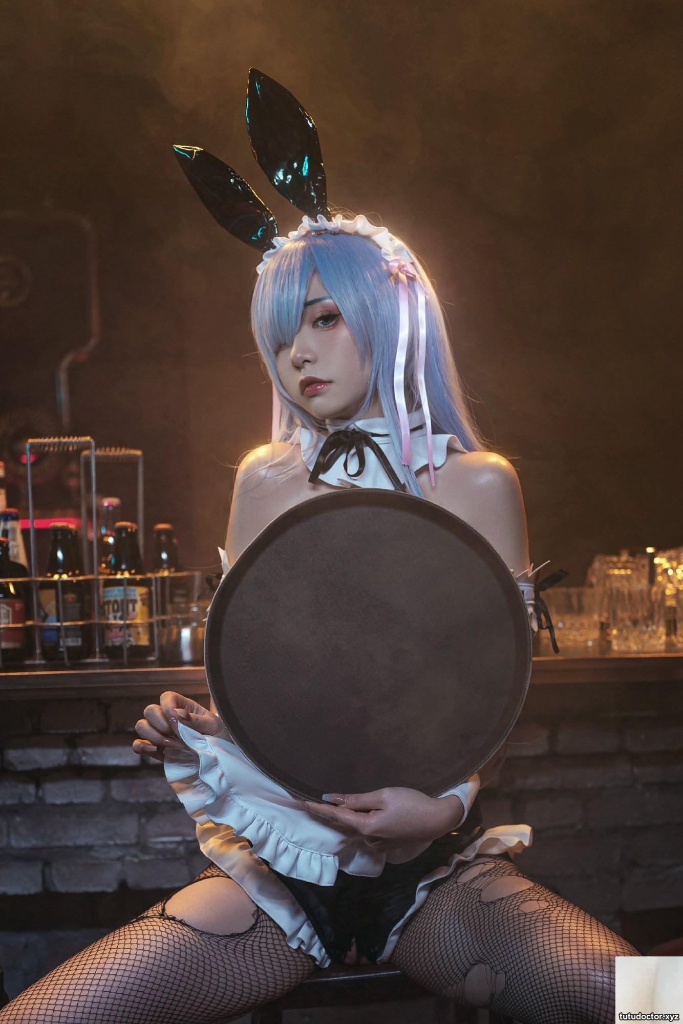 Explosive Girl Meow Xiaoji – Night Life from Scratch · photo 20 of 52