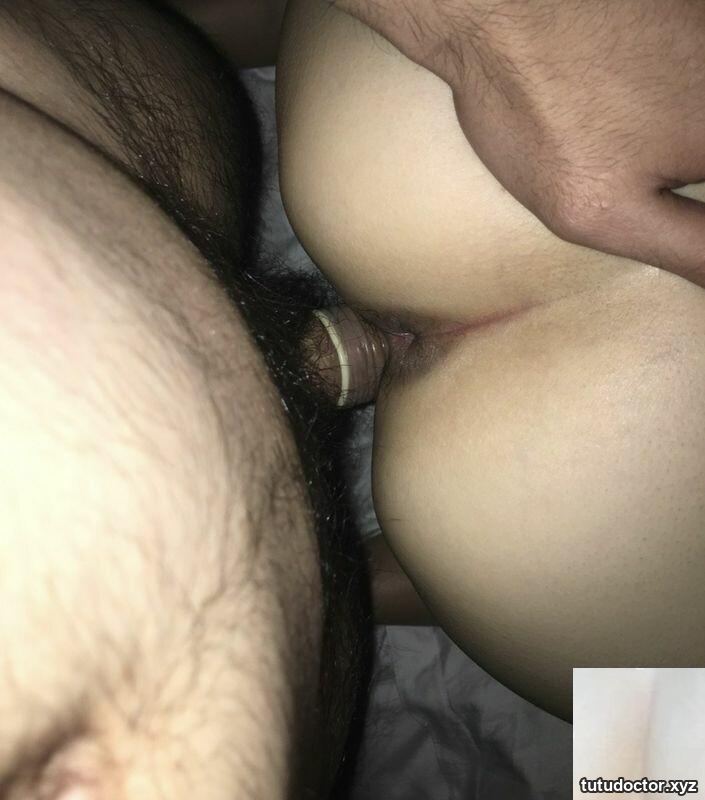 Girlfriends pink selfie · photo 12 of 28