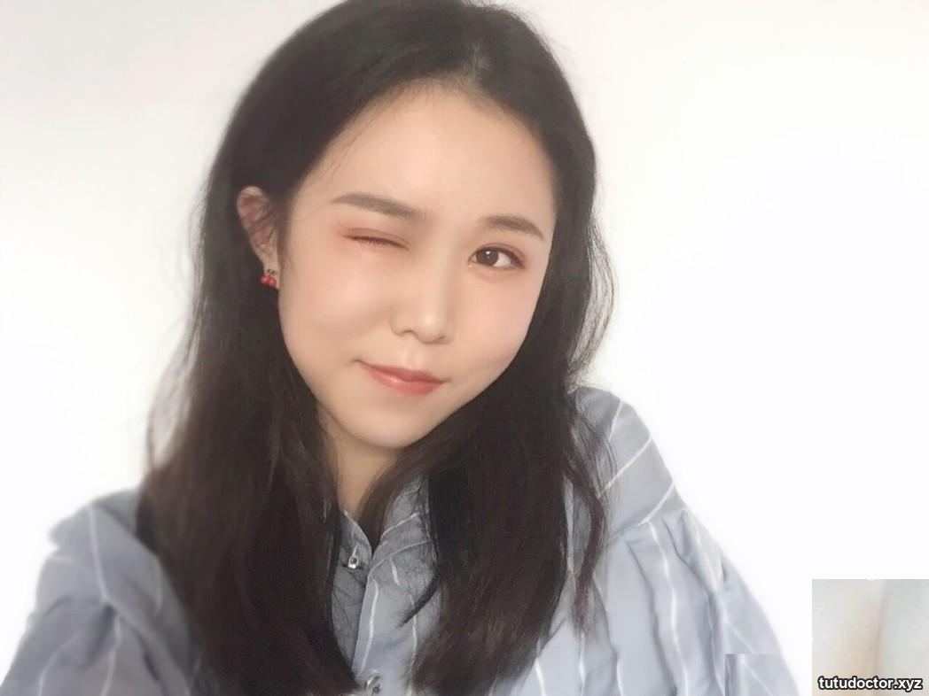 A pink and tender sophomore girl from Qingdao University and her · photo 15 of 18