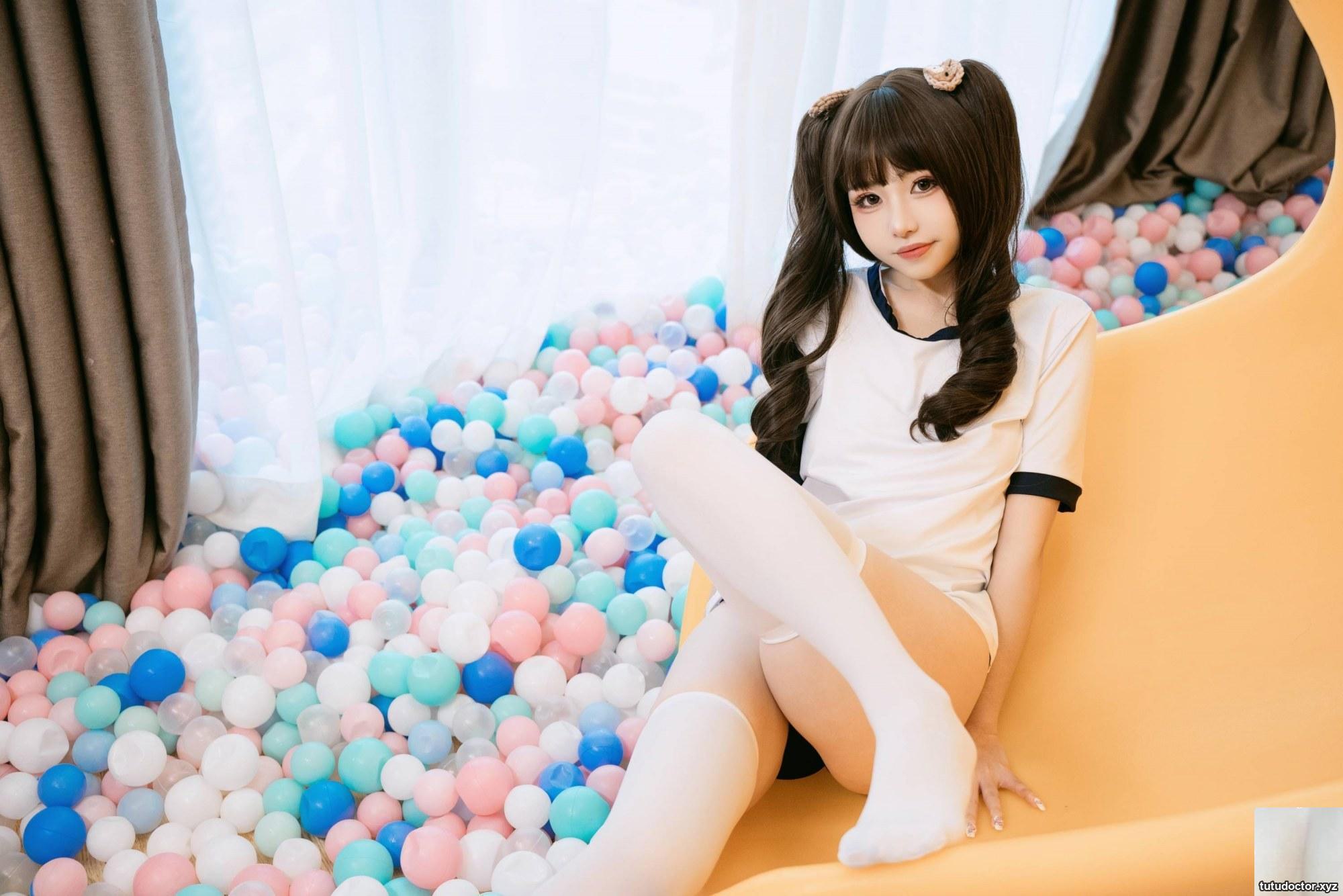 Welfare girl Meow Xiaojis Xiaojis Private Paradise VIP Exclusive · photo 27 of 89