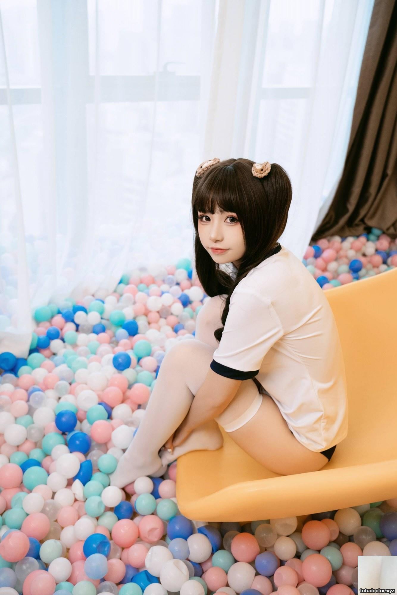 Welfare girl Meow Xiaojis Xiaojis Private Paradise VIP Exclusive · photo 34 of 89