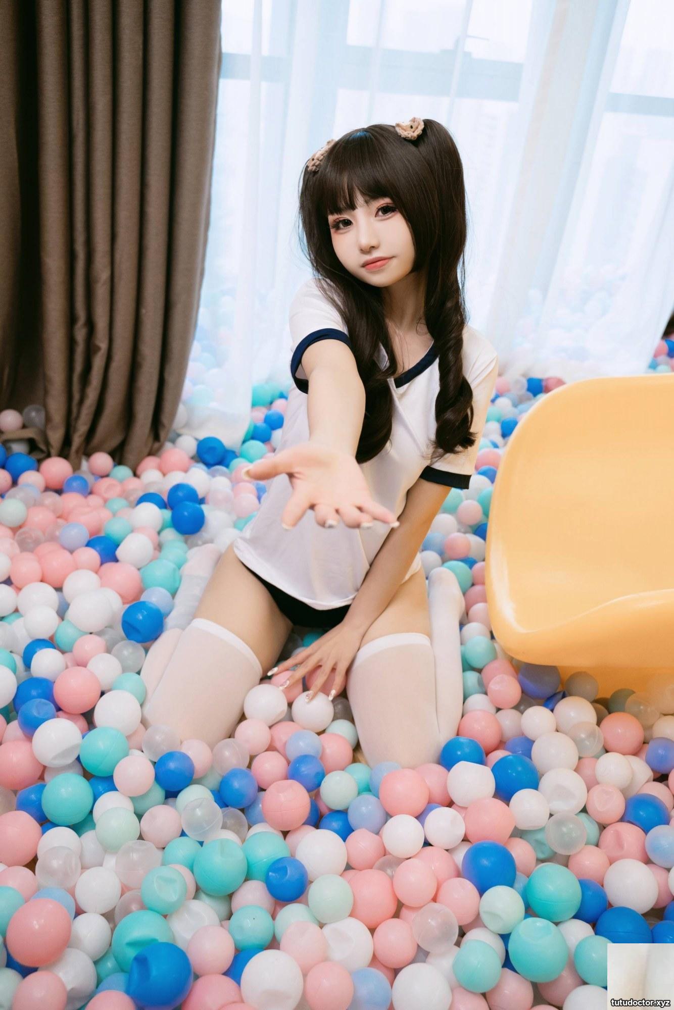 Welfare girl Meow Xiaojis Xiaojis Private Paradise VIP Exclusive · photo 40 of 89