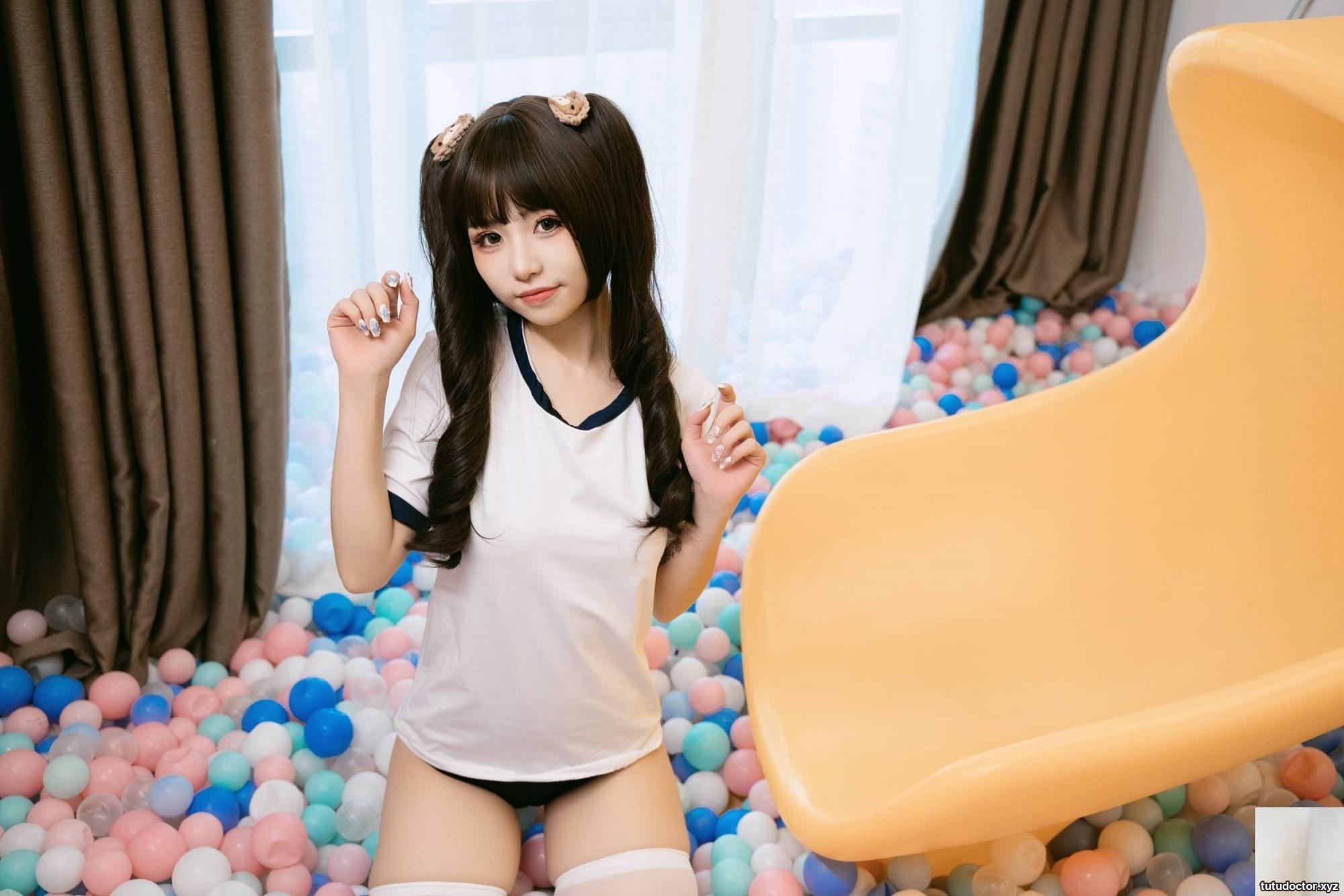 Welfare girl Meow Xiaojis Xiaojis Private Paradise VIP Exclusive · photo 42 of 89