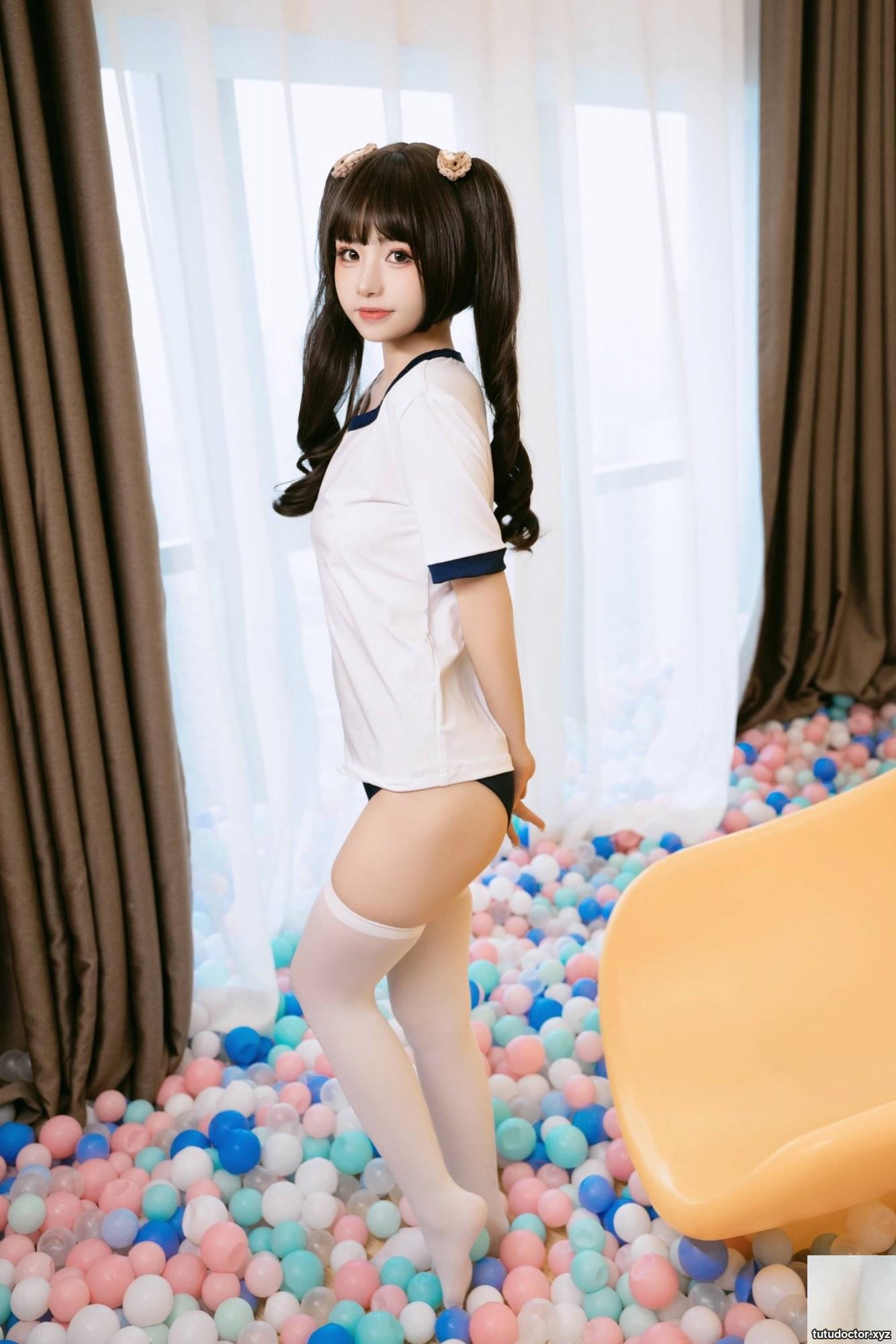 Welfare girl Meow Xiaojis Xiaojis Private Paradise VIP Exclusive · photo 44 of 89