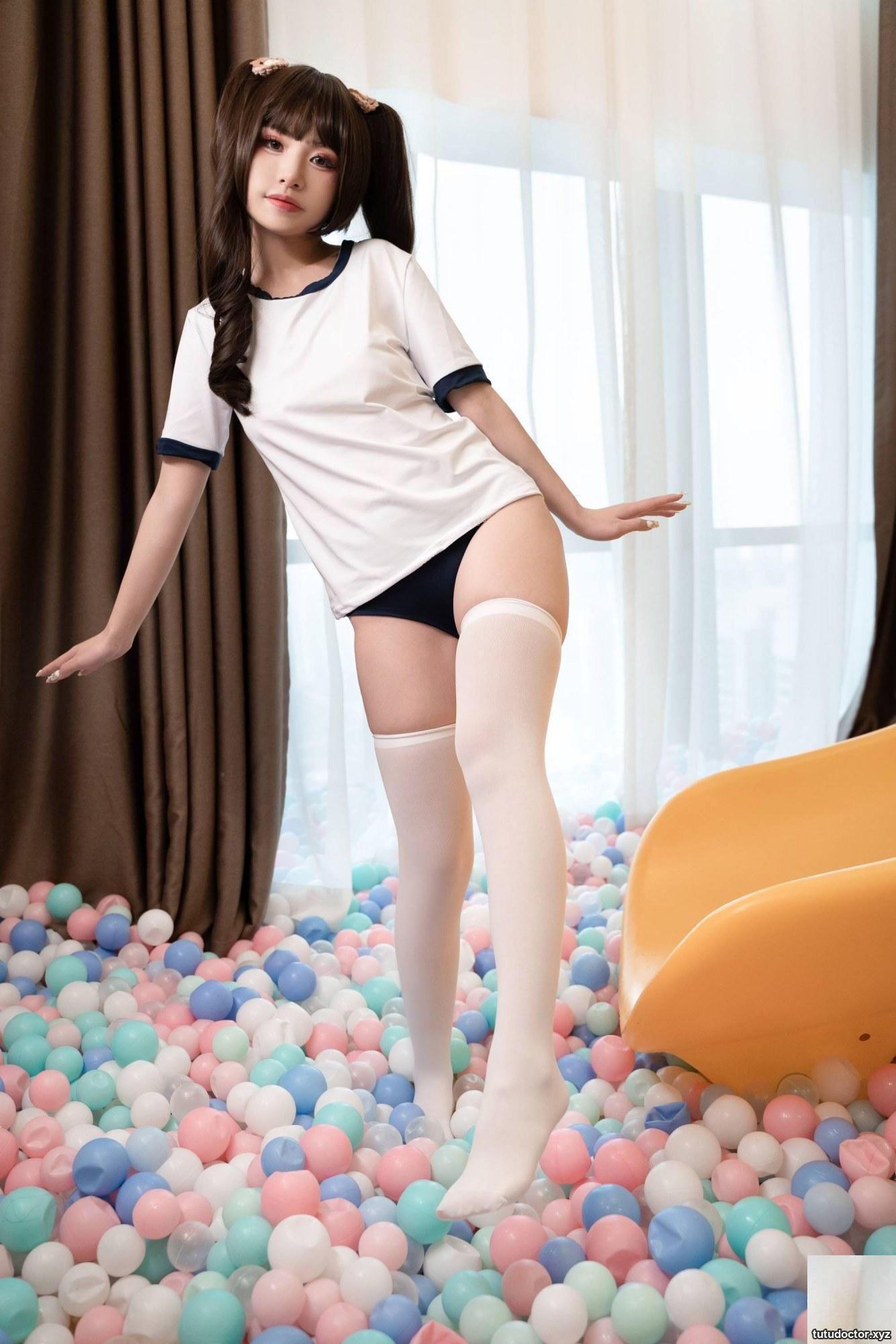 Welfare girl Meow Xiaojis Xiaojis Private Paradise VIP Exclusive · photo 48 of 89