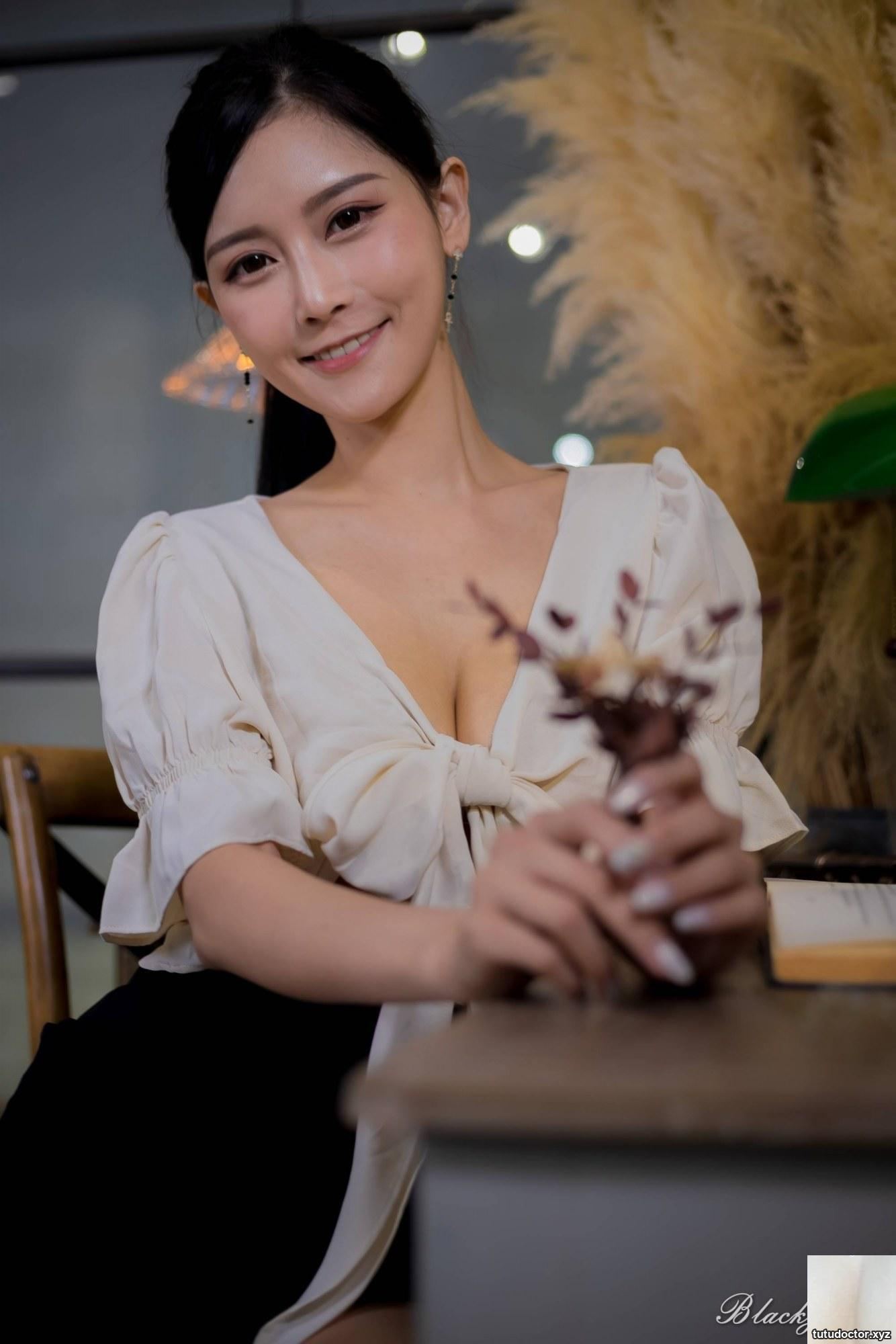 Long-legged beauty model Xu Huiling, sexy OL, high heels and · photo 28 of 72