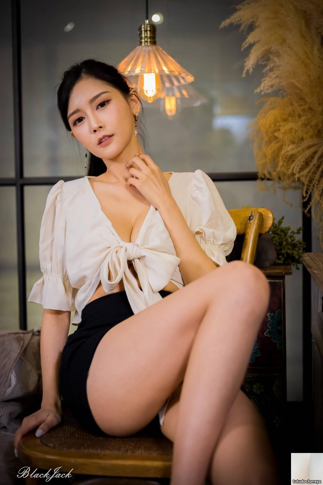 Long-legged beauty model Xu Huiling, sexy OL, high heels and · photo 60 of 72