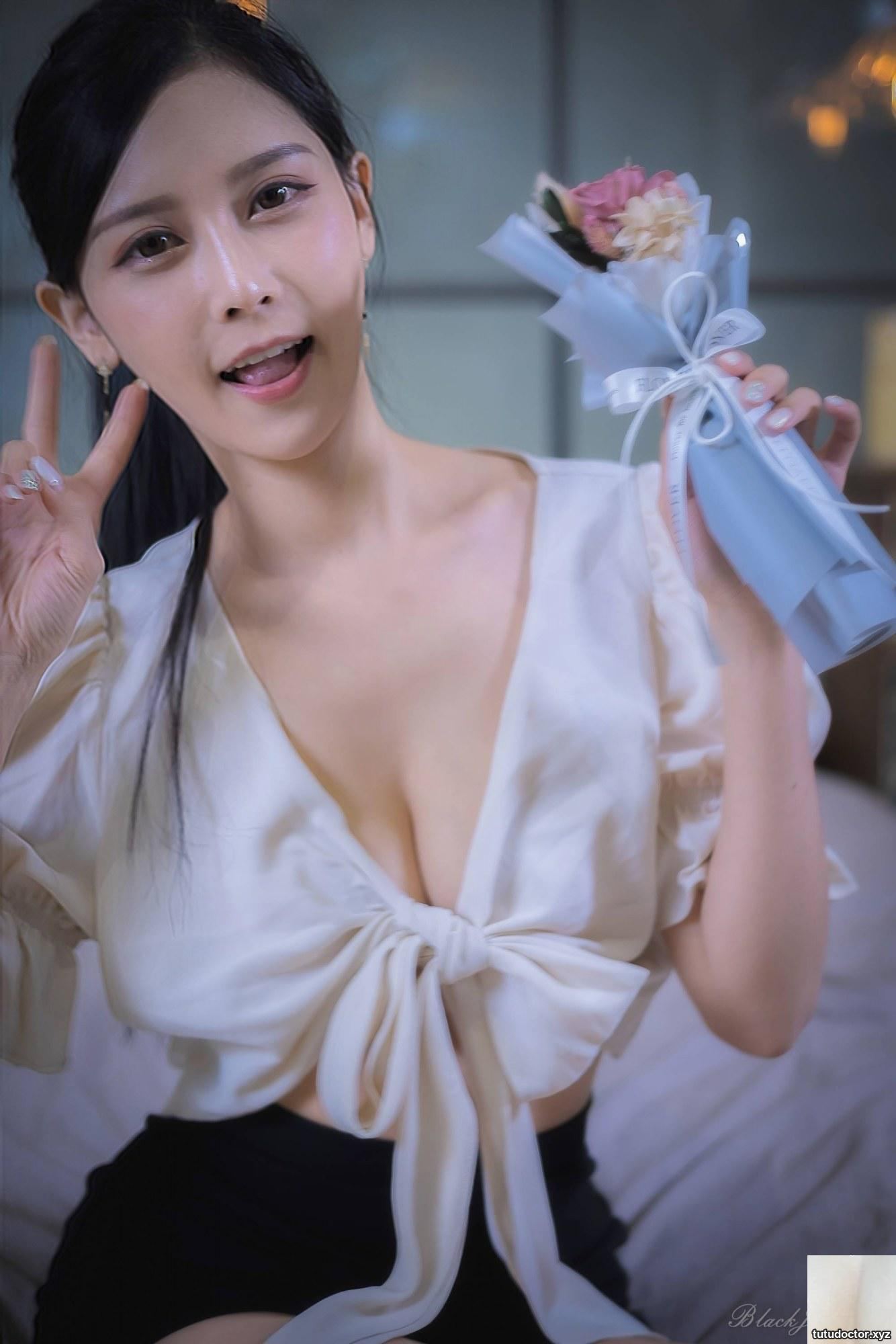 Long-legged beauty model Xu Huiling, sexy OL, high heels and · photo 70 of 72