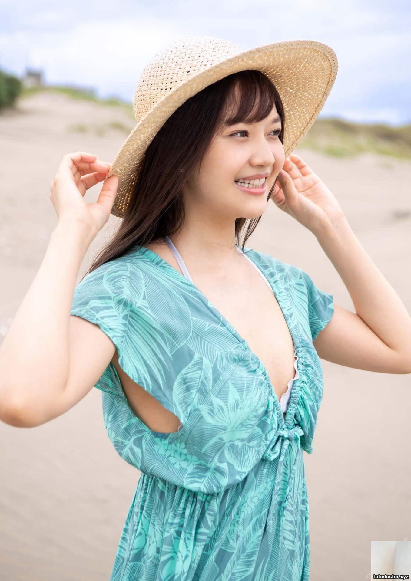 Beautiful face, sexy and beautiful · photo 3 of 9