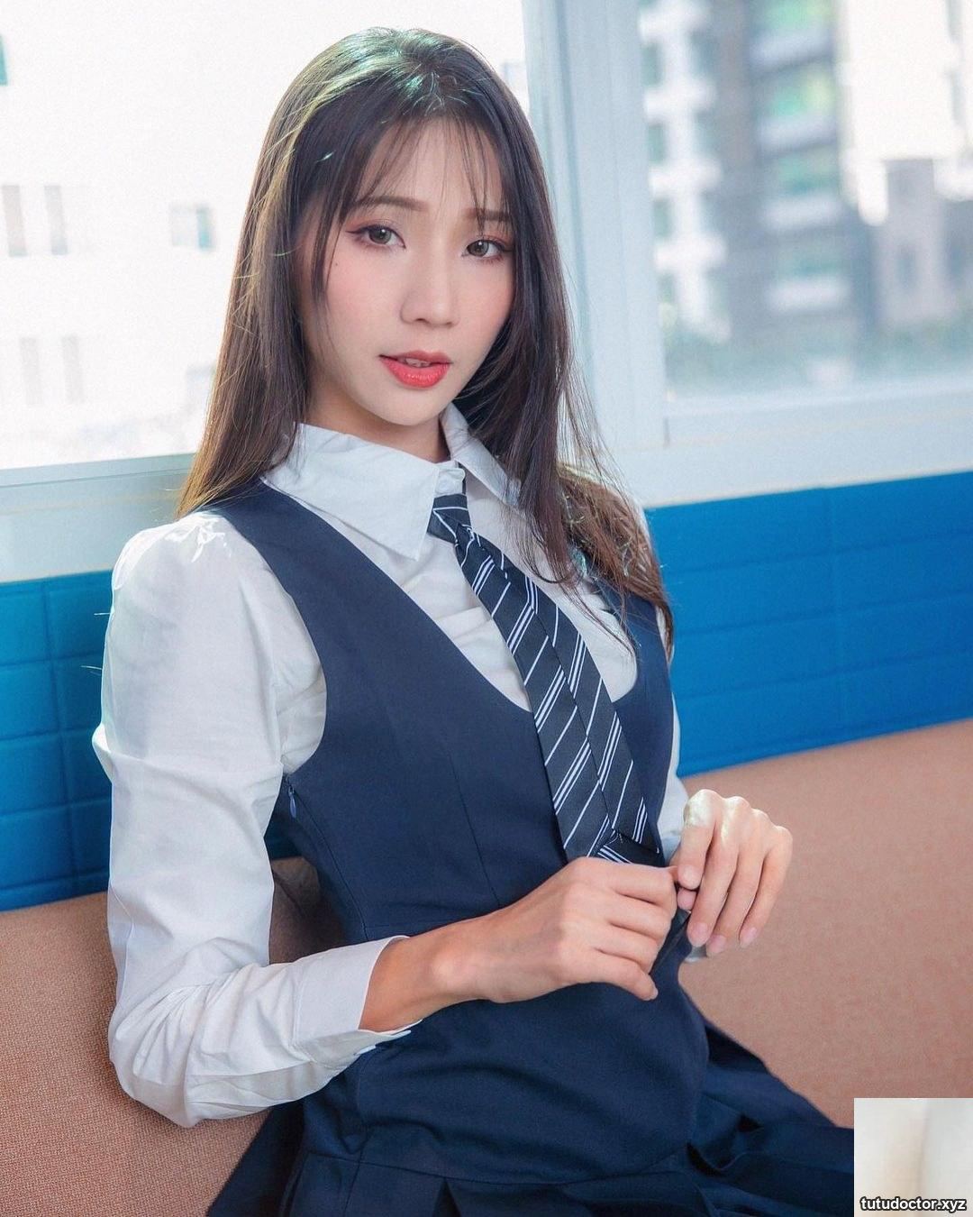 Huang Yunfei Anita has long legs and good looks, and she is so · photo 6 of 10