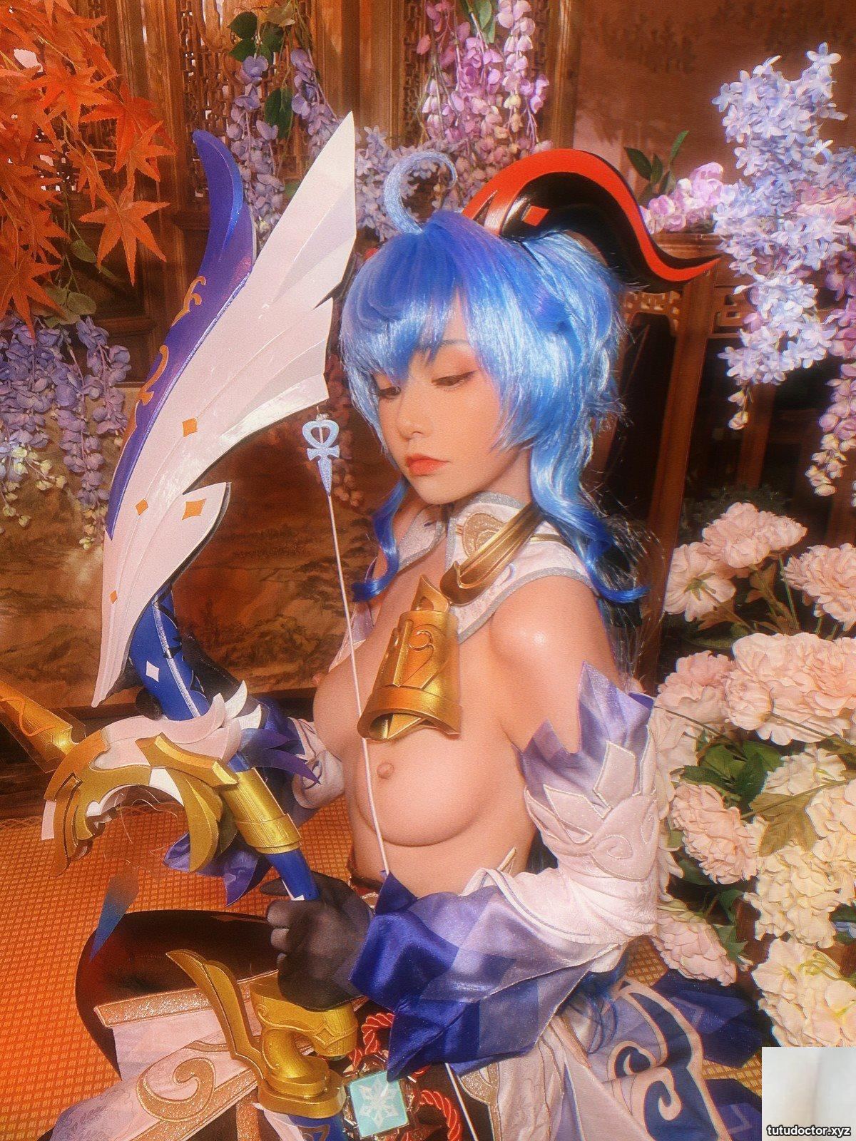 Explosive Girl Meow Xiaoji Cosplay Genshin Impact Ganyu · photo 39 of 61
