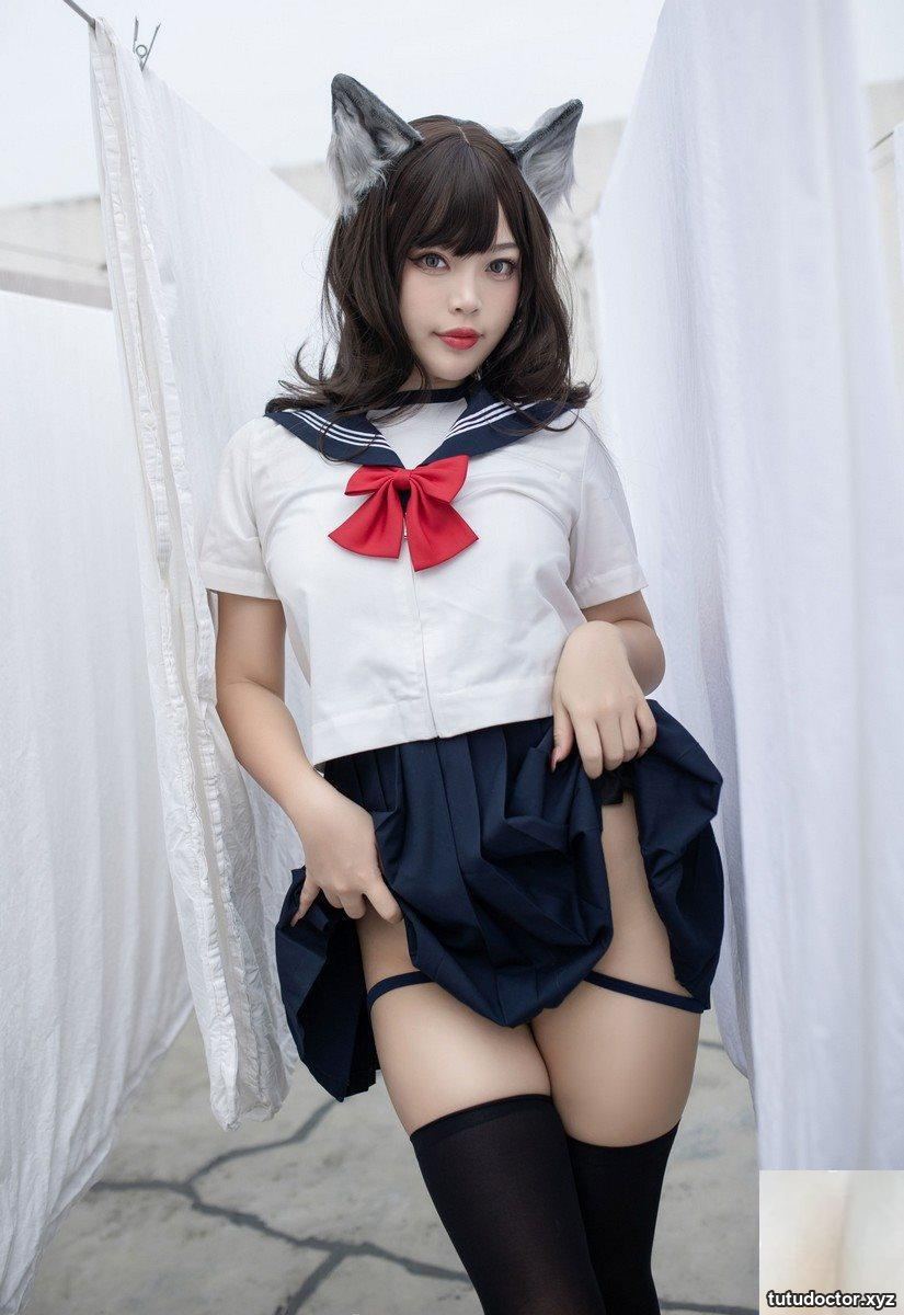 Bai Yeye – Charming Wolf Sister-Outdoor (62P)