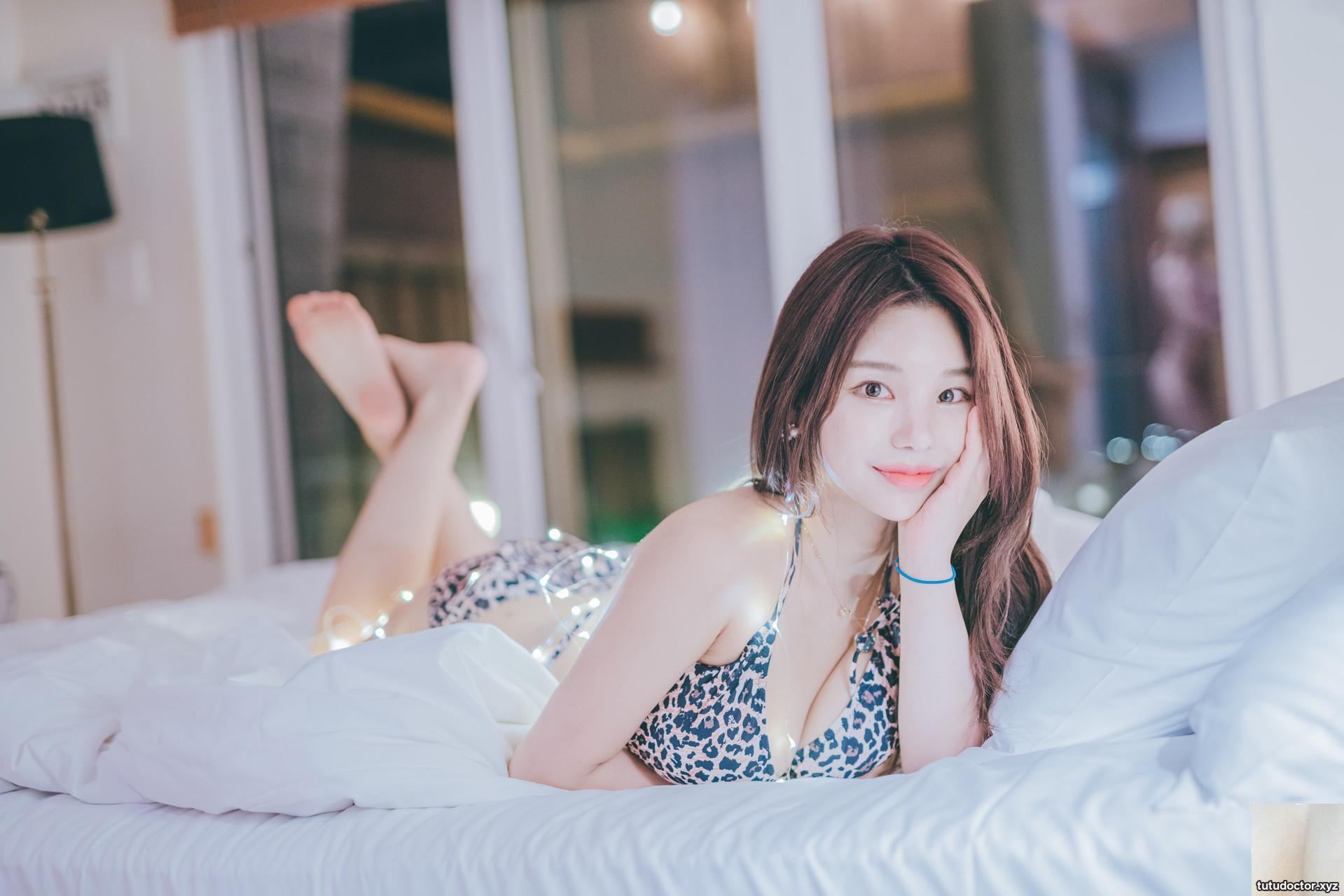 Zzyuri 쮸리, (SAINT Photolife) Jezzyuri (6 · photo 52 of 65