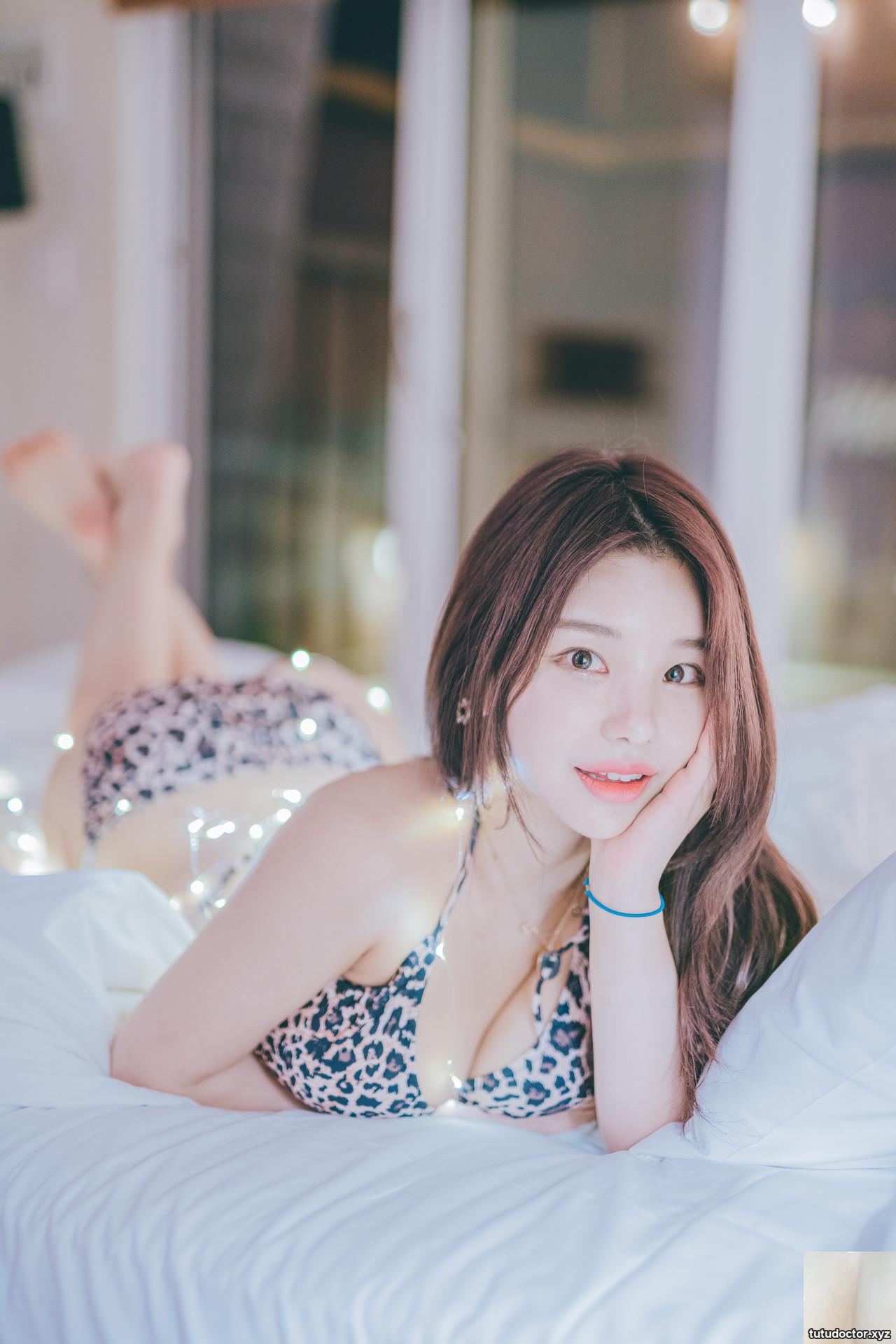 Zzyuri 쮸리, (SAINT Photolife) Jezzyuri (6 · photo 54 of 65