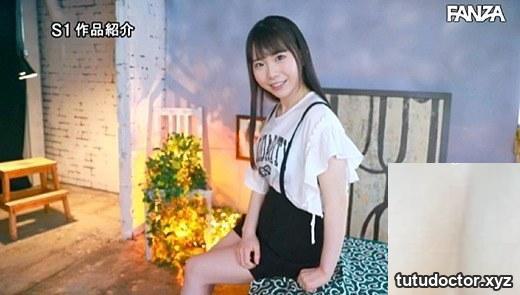 Kozue Fujita: Extremely erotic 19-year-old author Erotic idol · photo 25 of 47