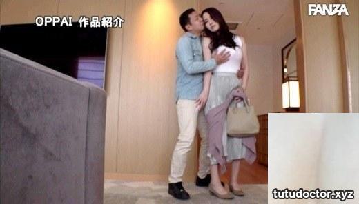 Eri Takigawa: The K-cup married woman found at a pub in Hachioji · photo 18 of 69