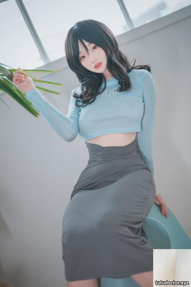 BamBi밤비 Guitar Girl 2 harmlessly shows off her fair and tender · photo 53 of 80