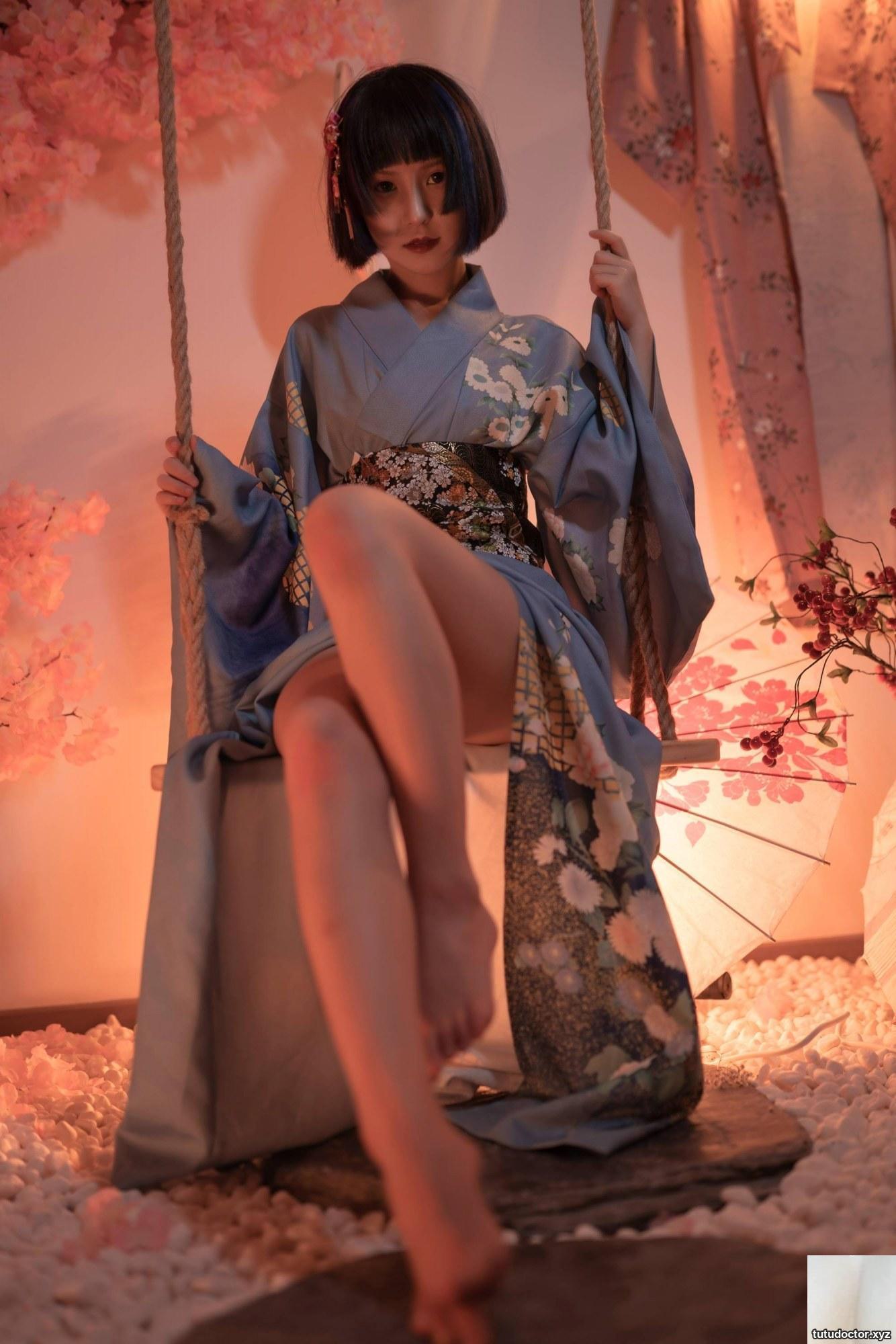 Short-haired Sakura girl with excellent body appears! The evil · photo 34 of 40