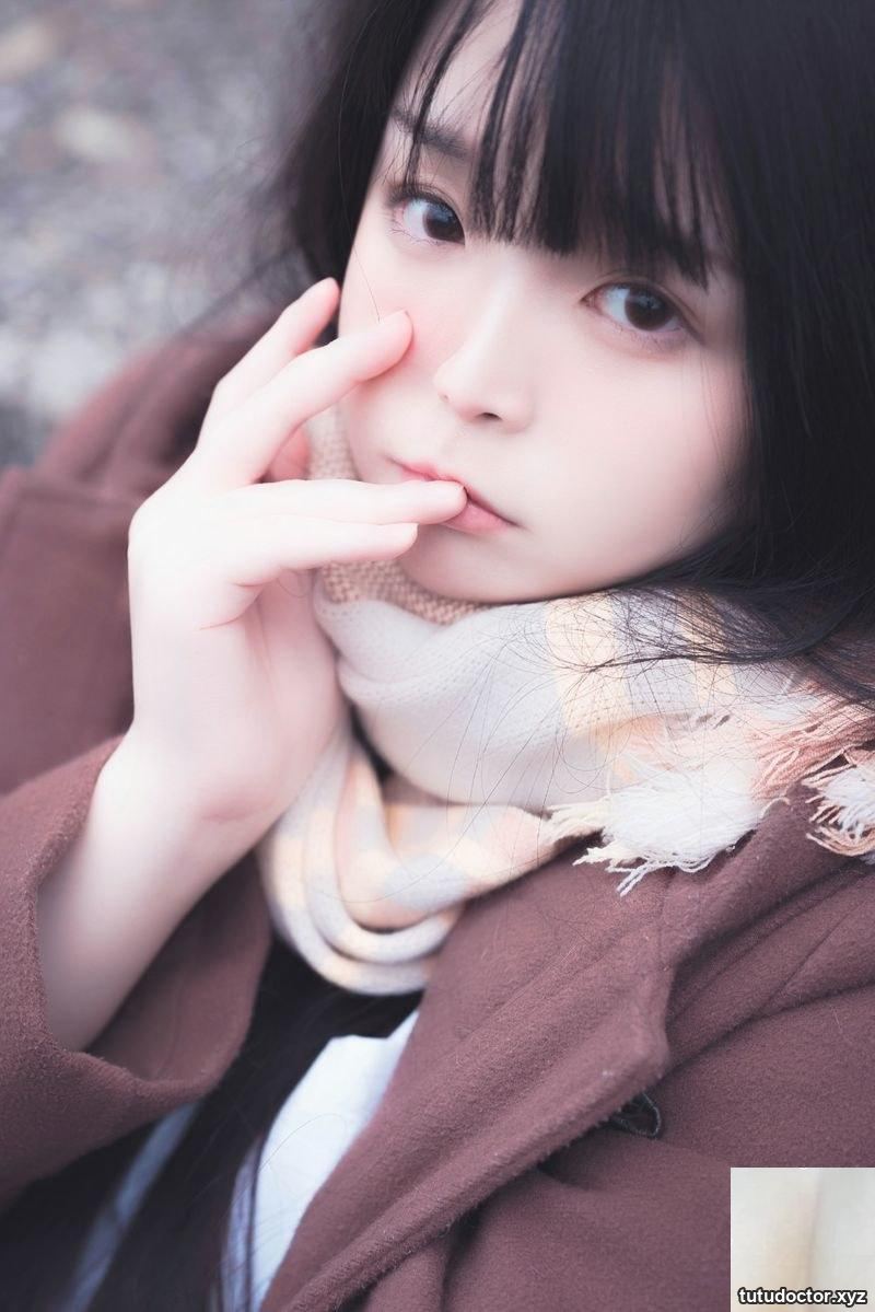 Youthful face, pink and white breasts, charming girl next door · photo 4 of 26