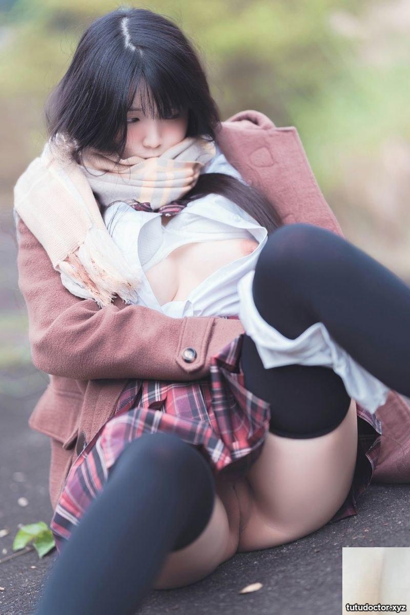 Youthful face, pink and white breasts, charming girl next door · photo 18 of 26