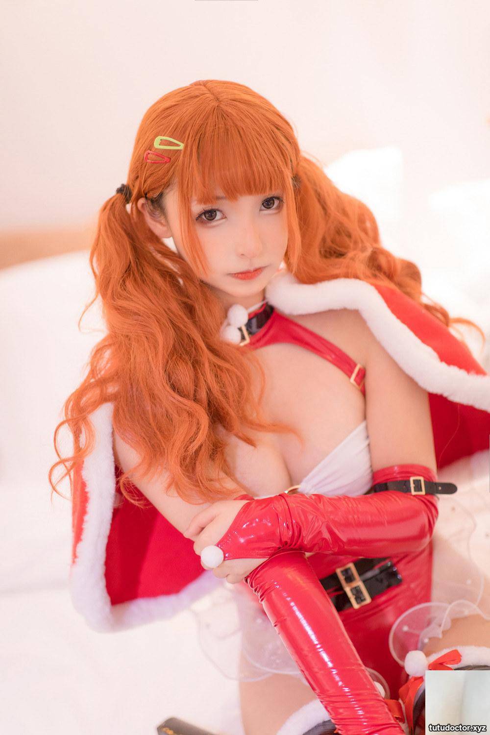 Kagakusaka Mafuyus sexy high-cut outfit in Christmas Girls 3 · photo 65 of 74