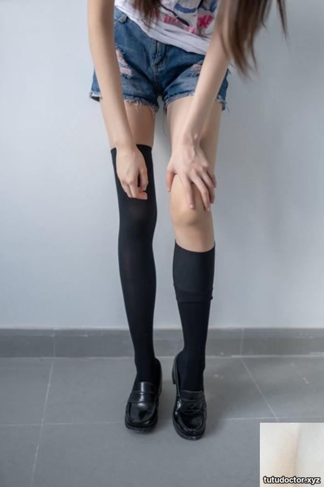 NO.113 Black silk denim shorts · photo 3 of 47