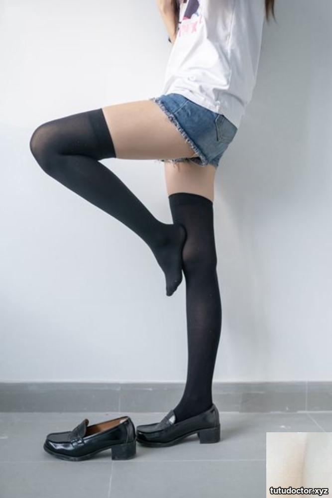 NO.113 Black silk denim shorts · photo 12 of 47