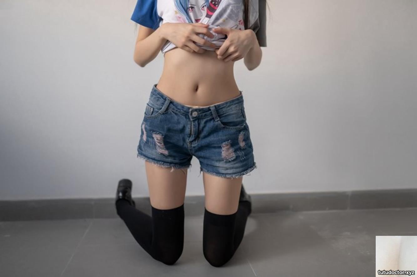 NO.113 Black silk denim shorts · photo 40 of 47