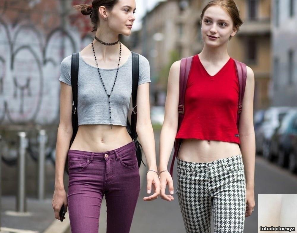 Protruding nipples · photo 14 of 21