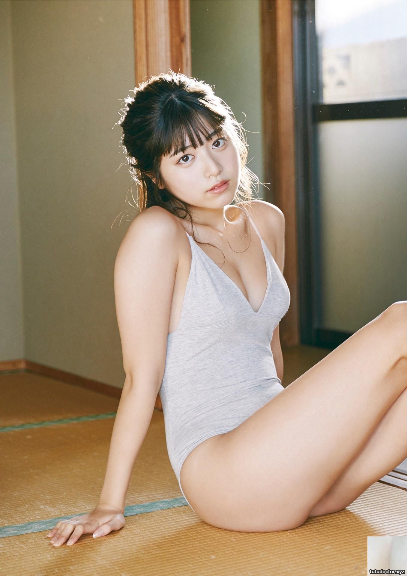 (Yoshida Rika) Sweet girl’s breasts are round and full (23P)